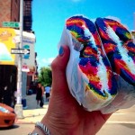 Los “Rainbow bagel” arrasan en Nueva York
