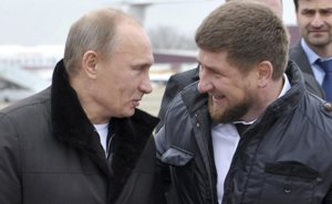 Vladimir Putin junto a Ramzán Kadirov