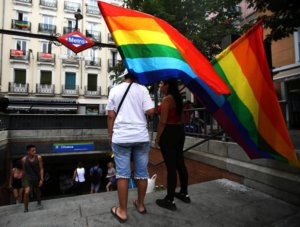 Homofobia Madrilgo Metroan
