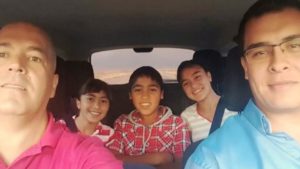 Adrian y Fabio adoptan tres hermanos Neuquén