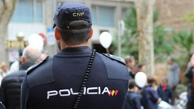 Arrested in Valencia for mistreating his son for years for being homosexual