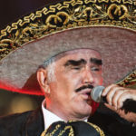 El cantante Vicente Fernández rechaza un trasplante por temor a que el donante fuera gay