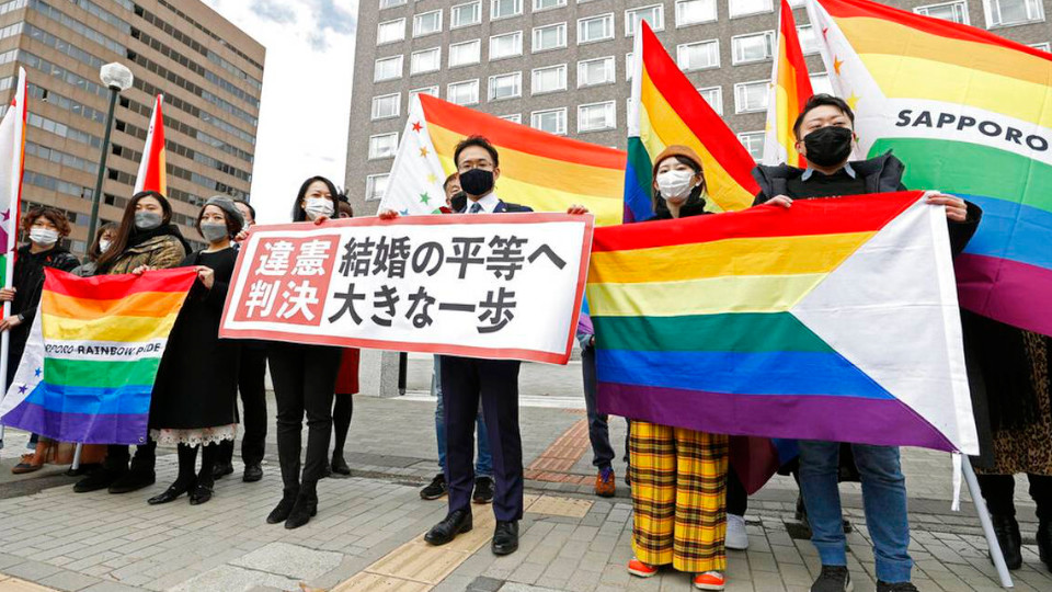A court declares unconstitutional to ban equal marriage in Japan