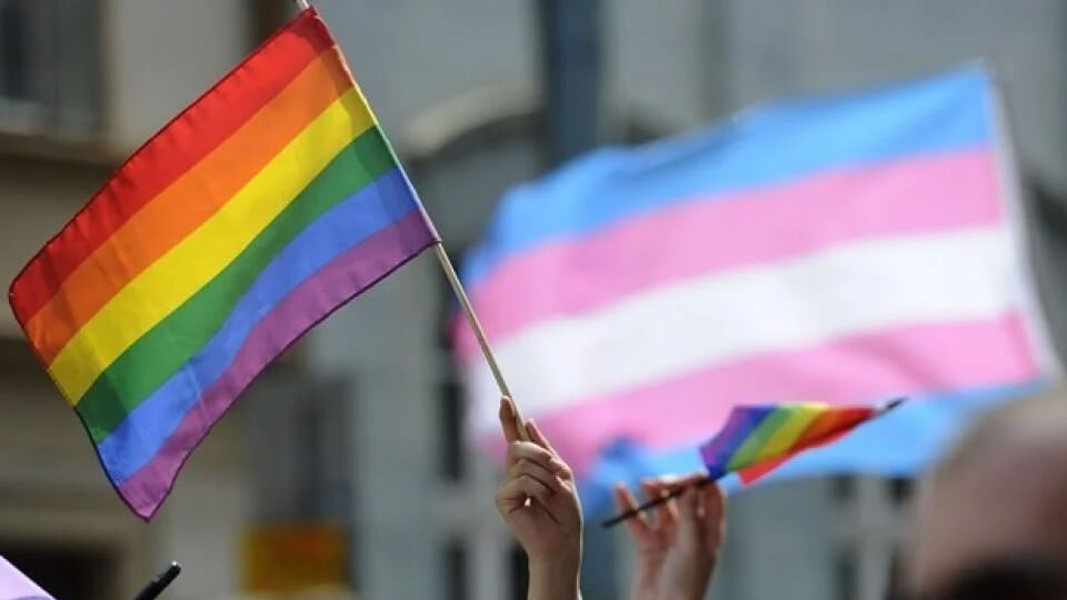 Grupos LGTB+ convocam manifestações em toda a Espanha para exigir a Lei Trans