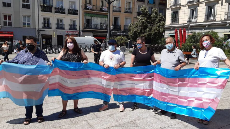 Moncloa and LGTBI groups approach positions to unblock the Trans Law