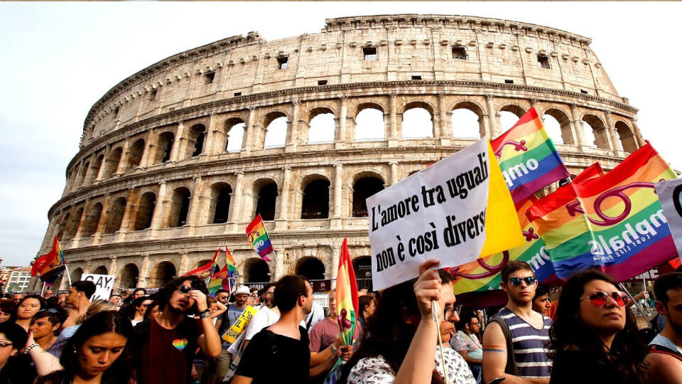 Tension en Italie à cause des pressions du Vatican concernant la future loi LGTB+