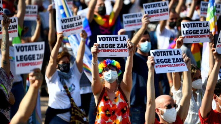 The far right and the Vatican overturn a law against homophobia in Italy