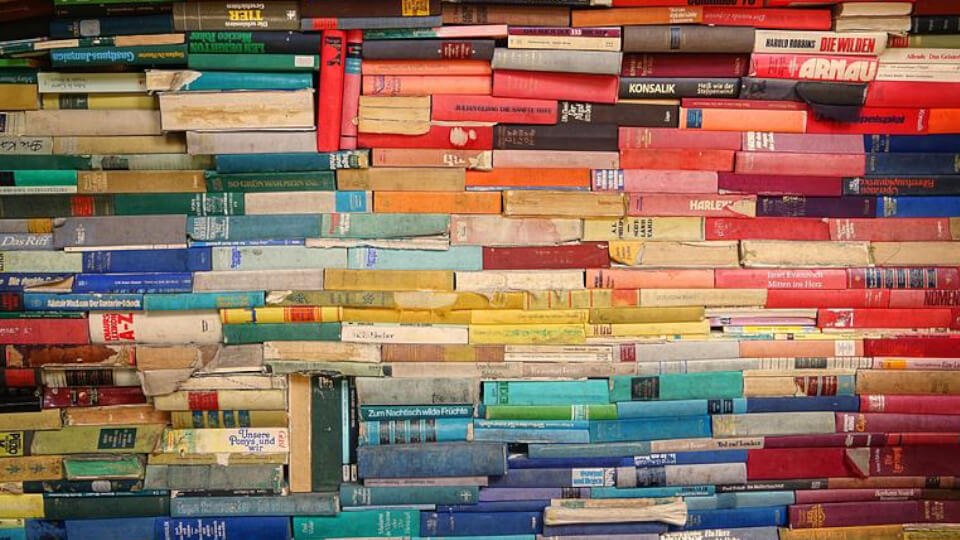 Un tribunale sospende la distribuzione dei libri LGTBI negli istituti di Castellón