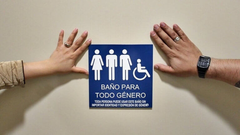 Debemos eliminar a segregación de xénero nos baños públicos?