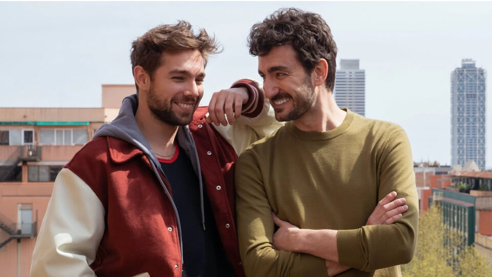 "Smiley": Carlos Cuevas e Miki Esparbé serán os protagonistas da nova serie gay de Netflix