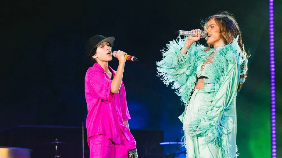 Jennifer Lopez presents her daughter Emme with a non-binary pronoun
