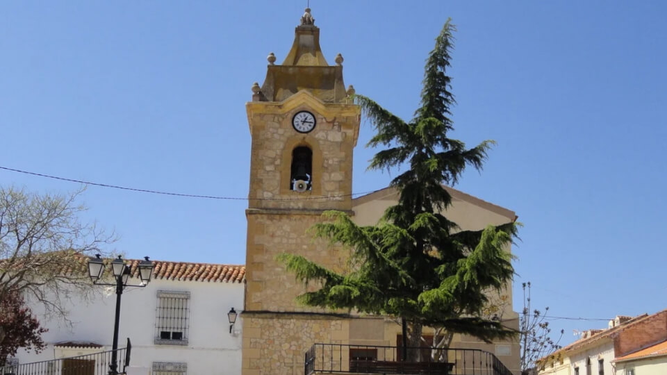 A parish priest from Albacete suggests that the LGTBI community encourages pedophilia