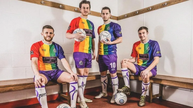 Where are the 142 gay professional soccer players in Spain?