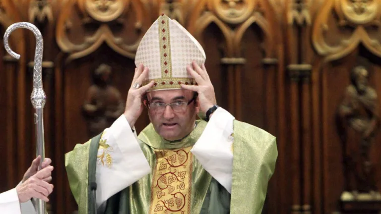 O bispo Munilla contra o colectivo LGTBIQ+