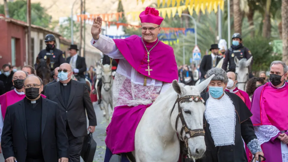 El bisbe Munilla contra el col·lectiu LGTBIQ+