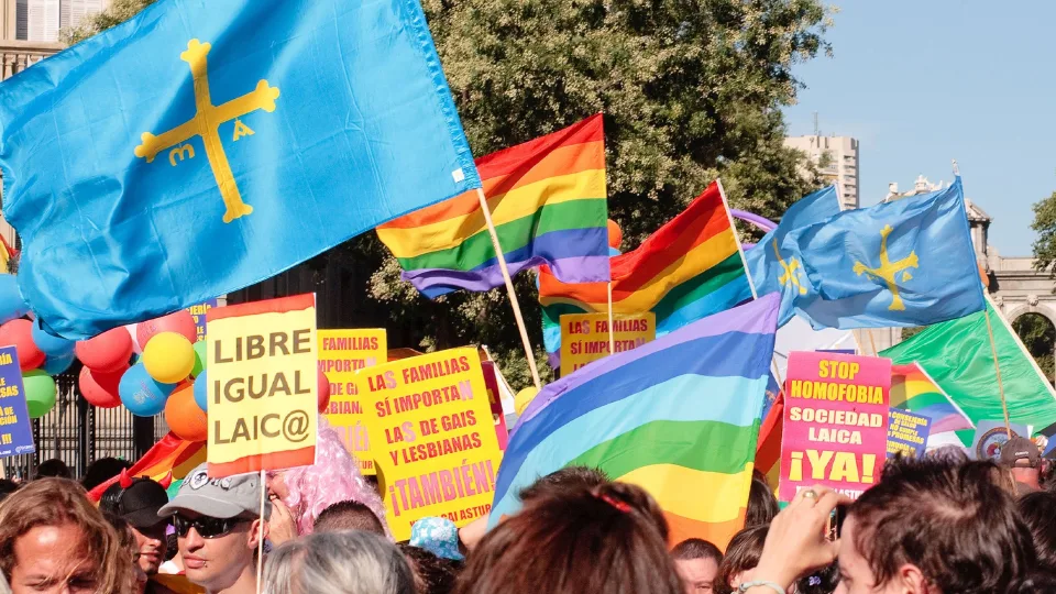 Eraso LGTBIfobikoak %40 hazi dira Asturiasen 2023 honetan