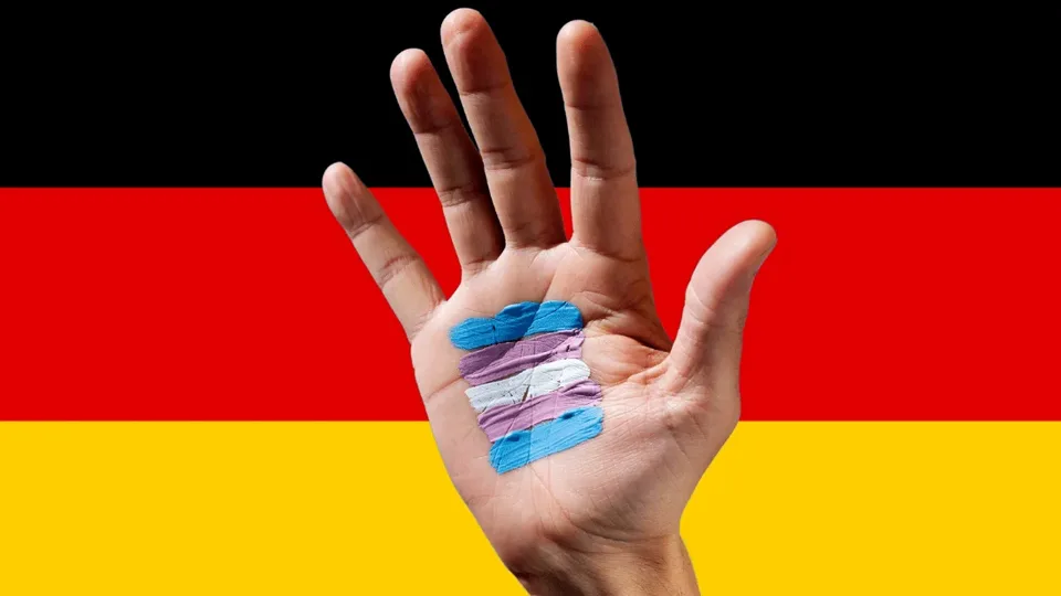 Alemanha aprova lei de autodeterminação de género