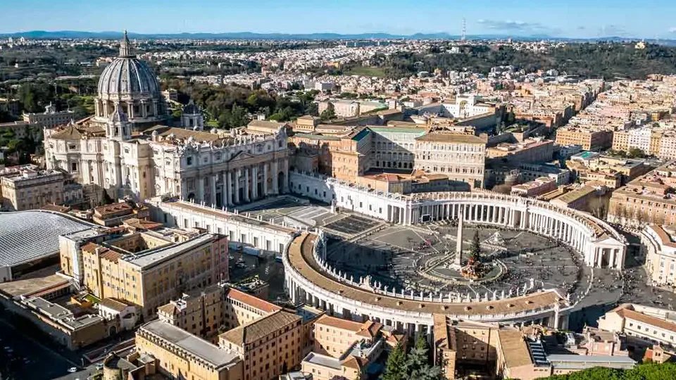 Le Vatican déclare que le changement de sexe viole la dignité