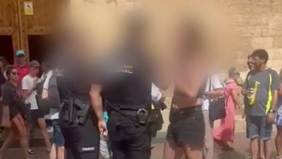 agresión transfoba Policía Palma