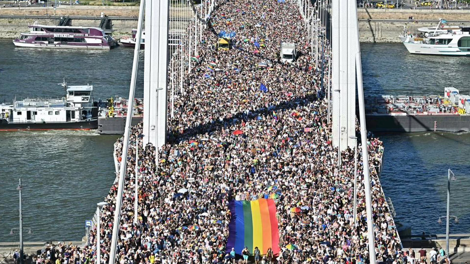 Fiscalía-alcalde-budapest-orgullo