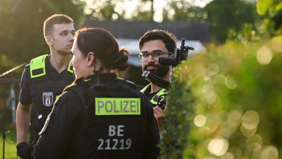 policia-tiros-berlin-orgullo
