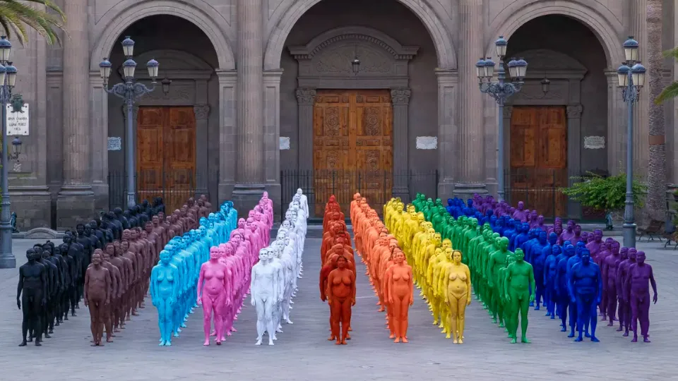 spencer-tunick-gran-spectrum